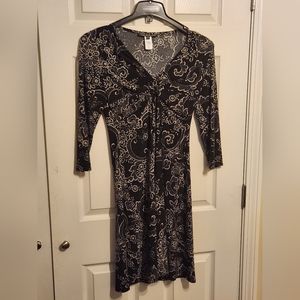 Jones Wears Dress size 10 knit twist floral Dress
